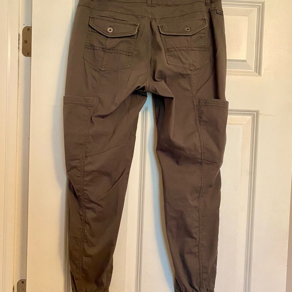 KUHL RESISTOR AIR JOGGER hiking pants size 6 REG, carbon gray color, like new! - Picture 5 of 10